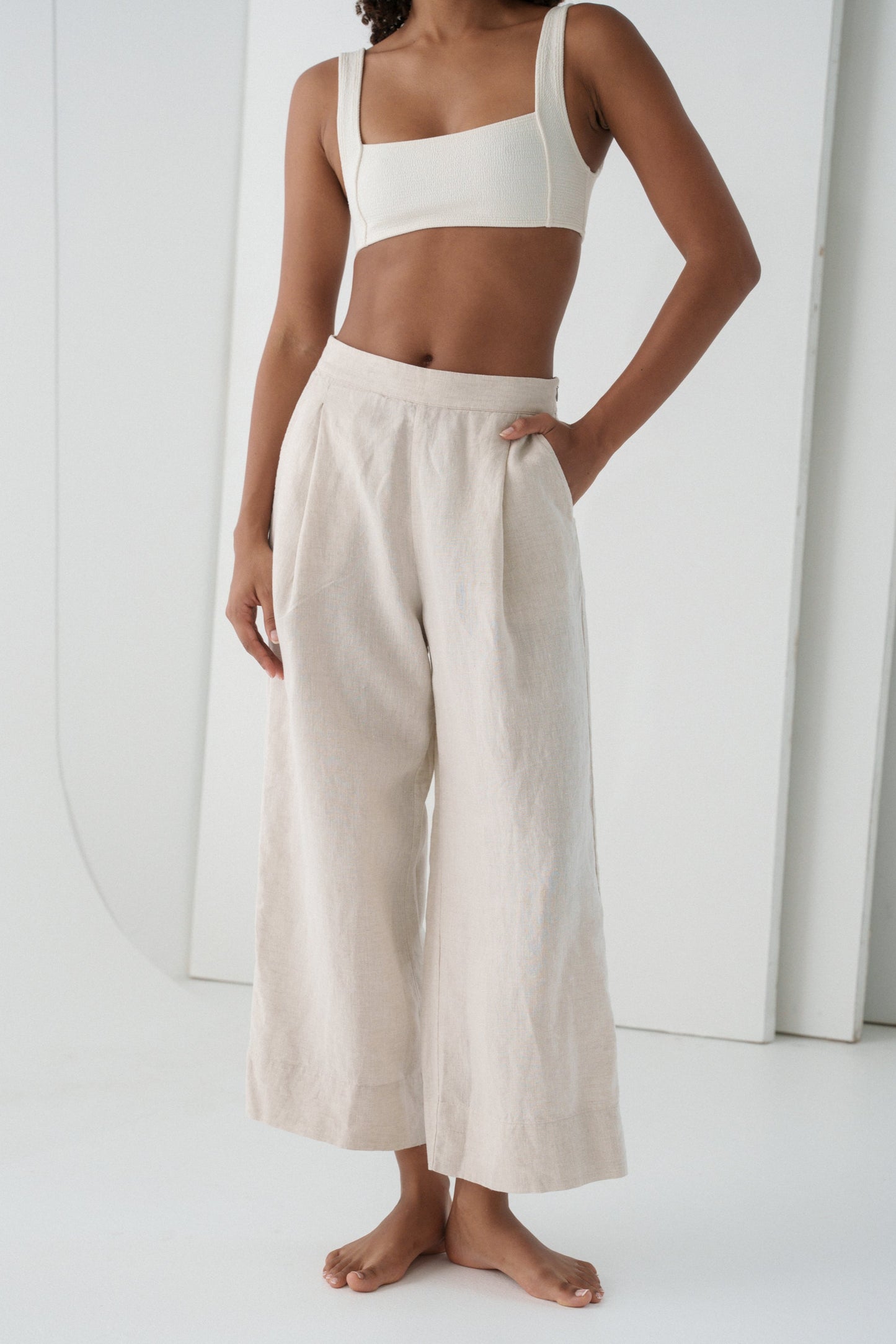 LILLY PILLY Ivy linen pants in Oatmeal close up view
