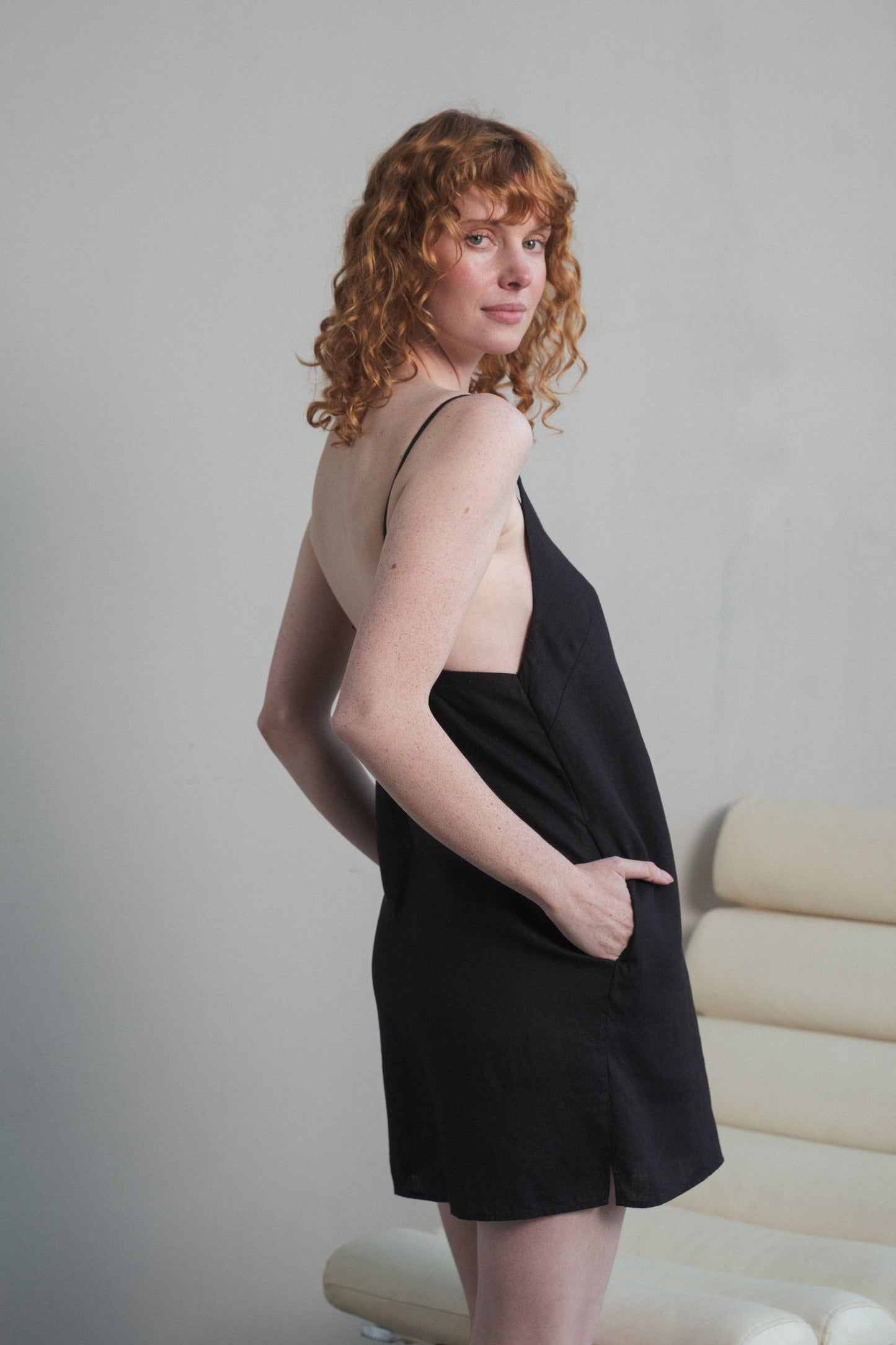 LIZ BLACK LINEN SLIP