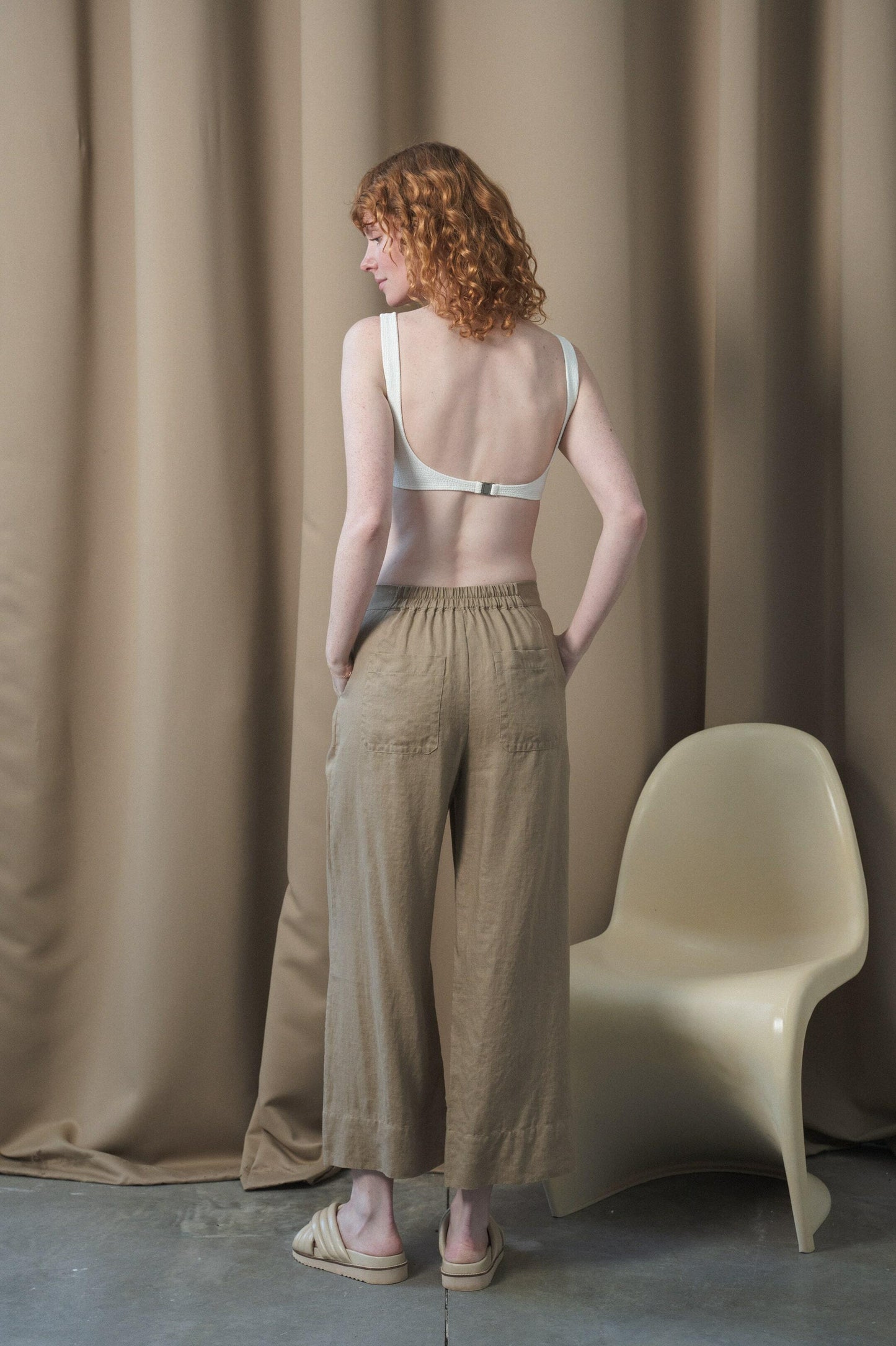 IVY TAUPE LINEN CROP PANTS