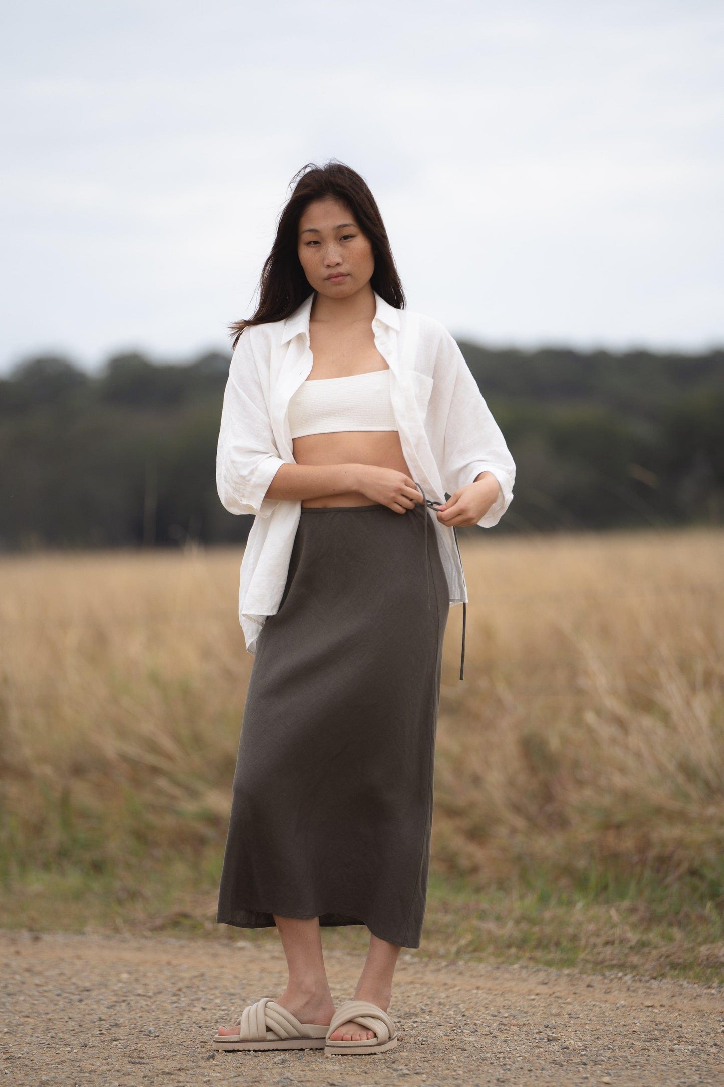 RILEY KHAKI BIAS LINEN SKIRT